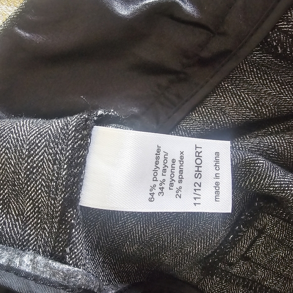 Maurices Juniors' Low Rise Micro Flare Pants Size 11/12 S - Picture 9 of 10